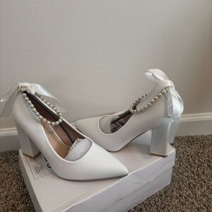 Elegant White Pearl & Bow Decor Ankle Strap Chunky Pumps - size 40